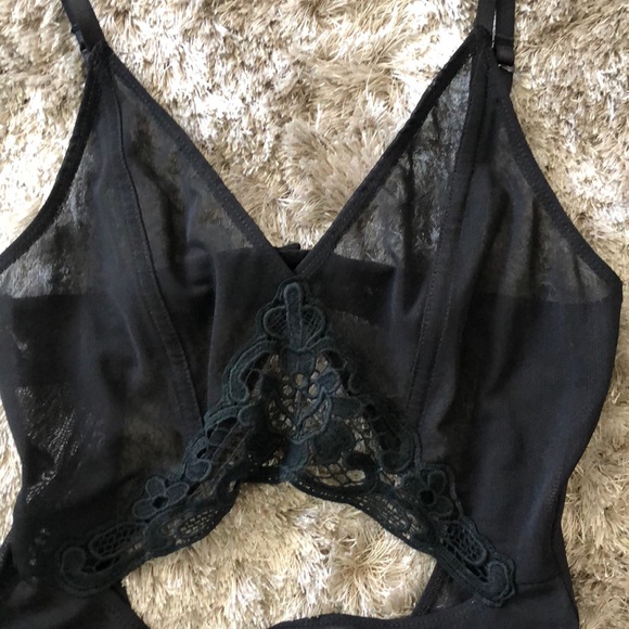 Lavish Alice Black Sheer leotard bodysuit - Picture 5 of 8